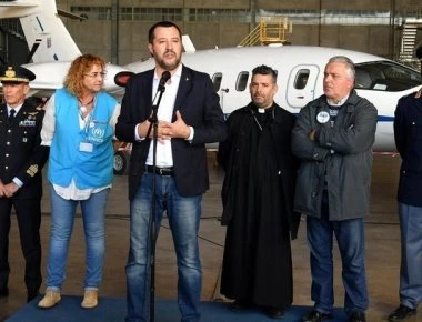 Νέο μήνυμα Σαλβίνι σε ΕΕ: «Δεν υποχωρούμε ούτε ένα εκατοστό»!